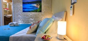 Suite 1, Cagliari Magica, vista panoramica | 2 bedrooms, Egyptian cotton sheets, premium bedding, down duvets - Cagliari Magica (Cagliari)