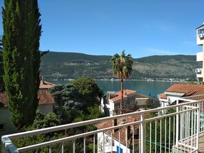 Terrace/patio - Guest House Tomanovic (Herceg Novi)