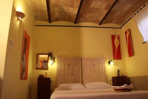 2 bedrooms, desk, iron/ironing board, free cots/infant beds