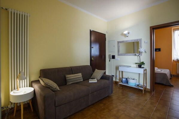 Apartment, 1 Schlafzimmer | Wohnbereich | Flachbildfernseher