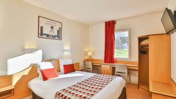 Standard-dobbeltværelse | Premium-sengetøj, skrivebord, lydisolering, gratis baby-/barnesenge