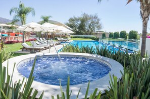Outdoor spa tub - Hotel del Pescador (Jocotepec)