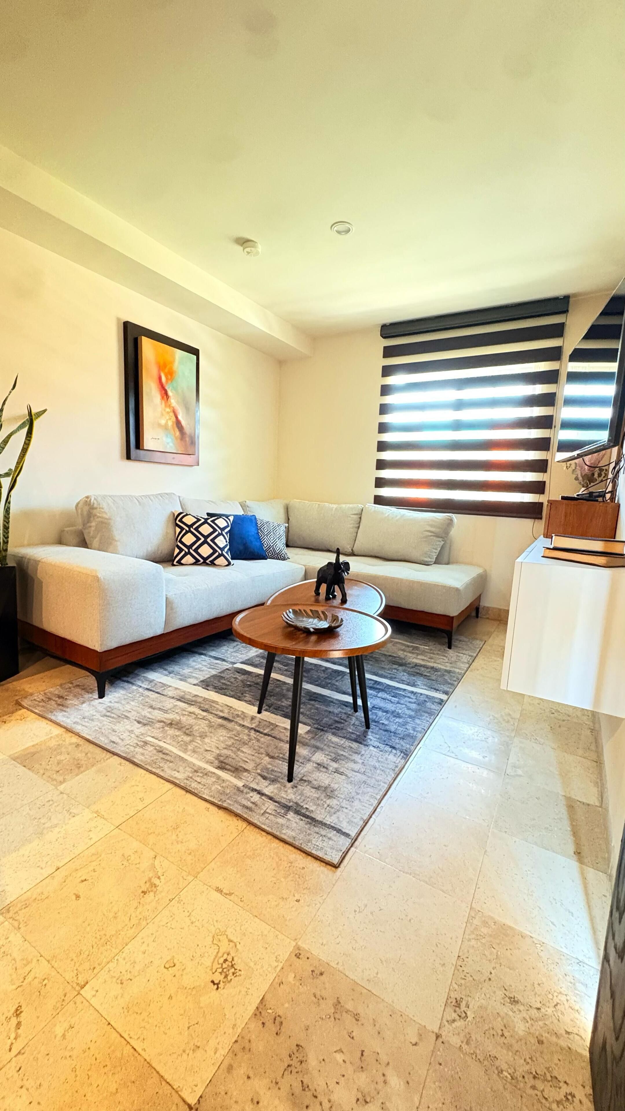 superior villa | living area | 32-inch flat-screen tv with cable channels, tv