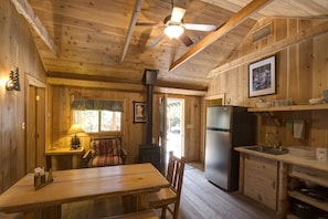 Cabane, 2 chambres | Cuisine privée