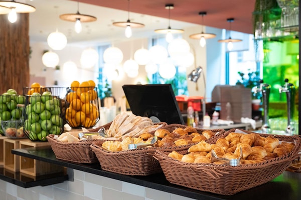 Daily buffet breakfast (EUR 14.50 per person)