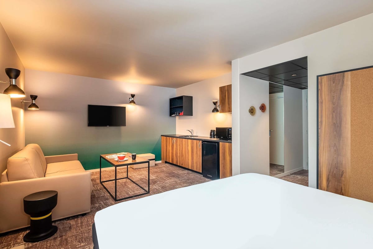 Appartement avec kitchenette | Bureau, chambres insonorisées, lits bébé (gratuits), Wi-Fi gratuit