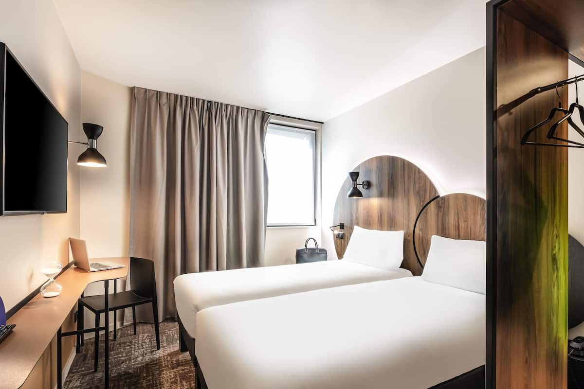 Chambre Standard, 2 lits une place