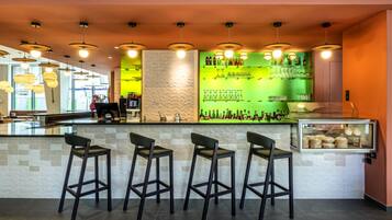 Bar (in der Unterkunft)