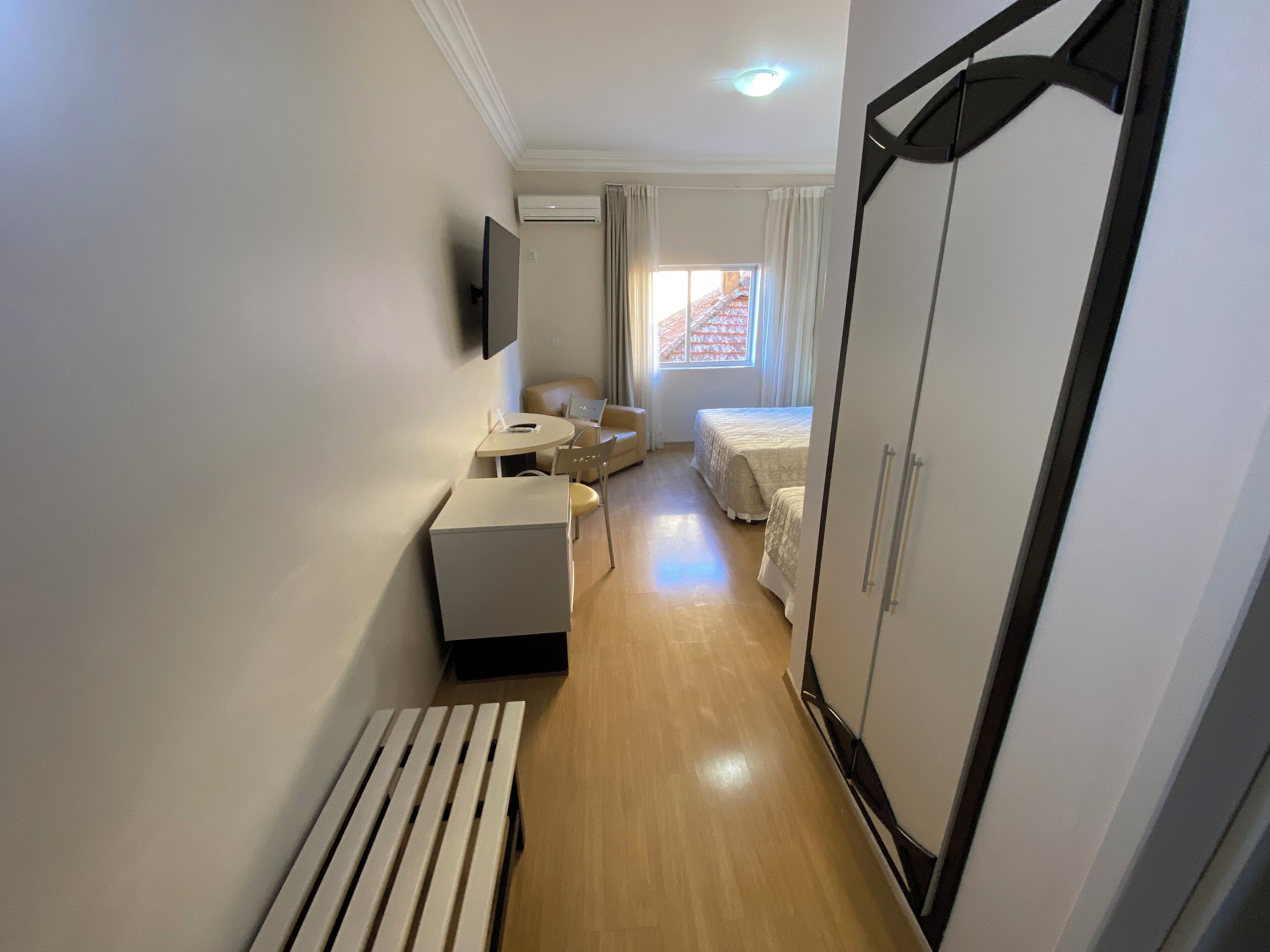 superior suite, multiple beds | living area | led tv