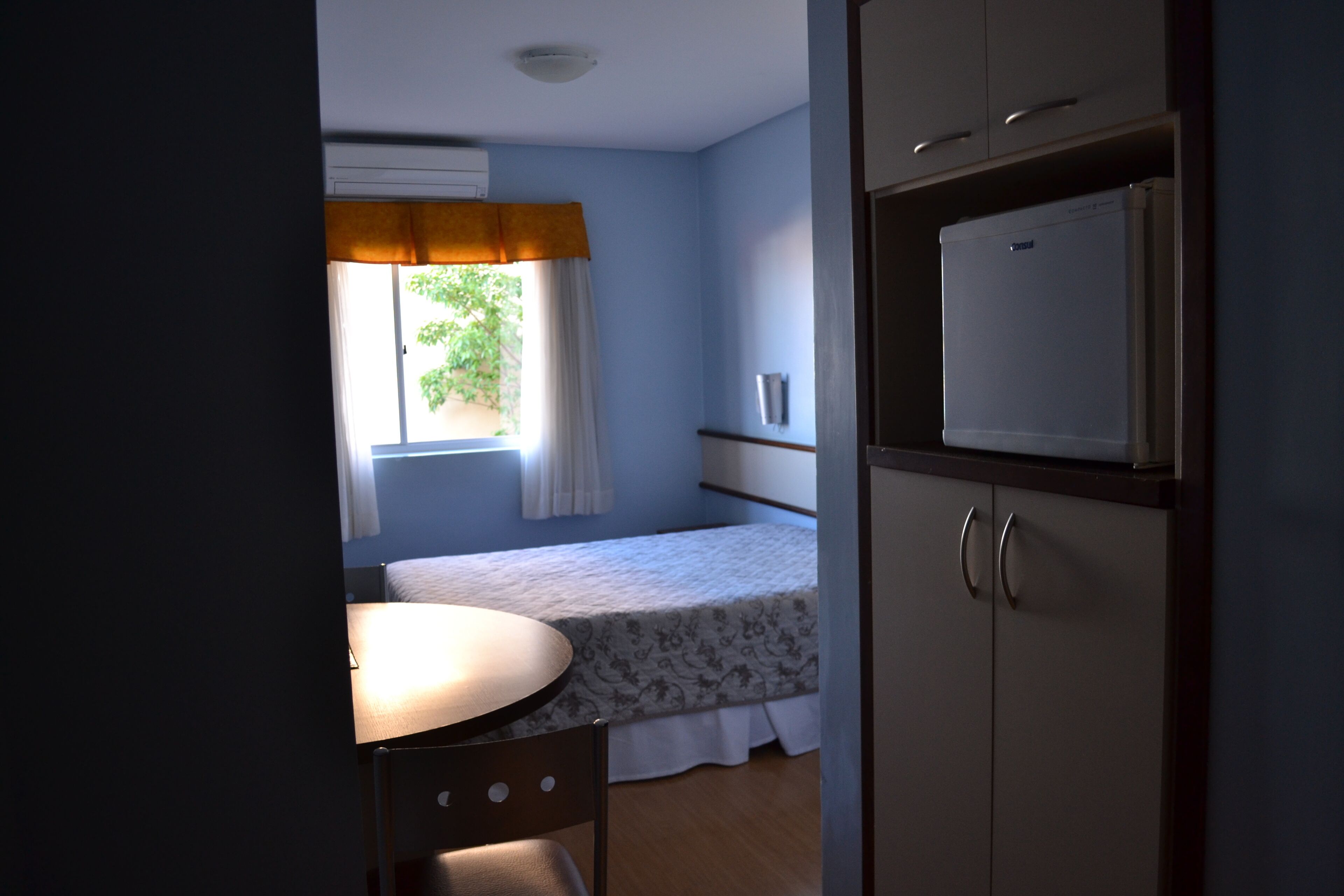 standard suite, 1 double bed | minibar, desk, blackout curtains, soundproofing