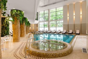 Piscine couverte