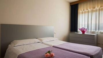 In-room safe, iron/ironing board, free WiFi, bed sheets