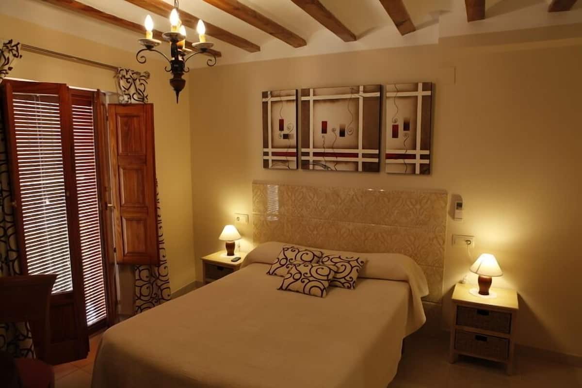 Double or Twin Room | Blackout drapes, WiFi (free), bed sheets