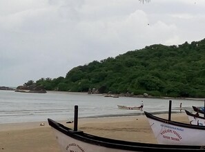 Di pantai