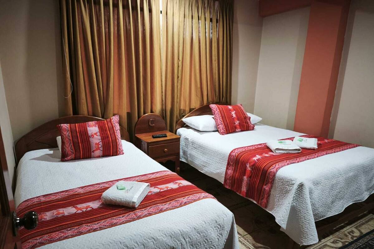 Dreibettzimmer, eigenes Bad (Terrace)