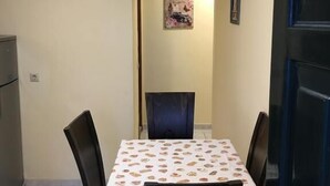 基本公寓, 城市景觀 | 房內用餐區