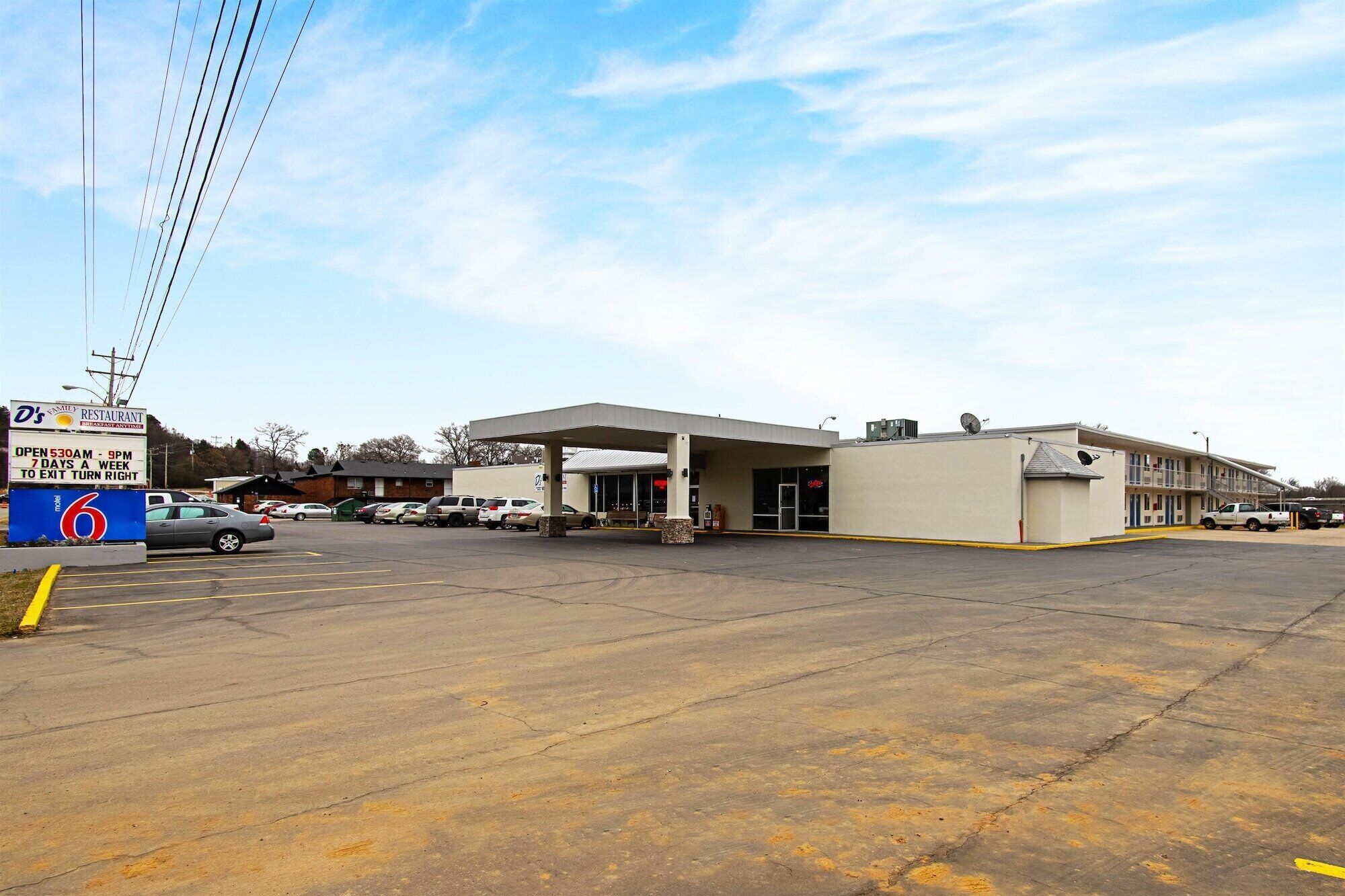 المنشأة من الخارج