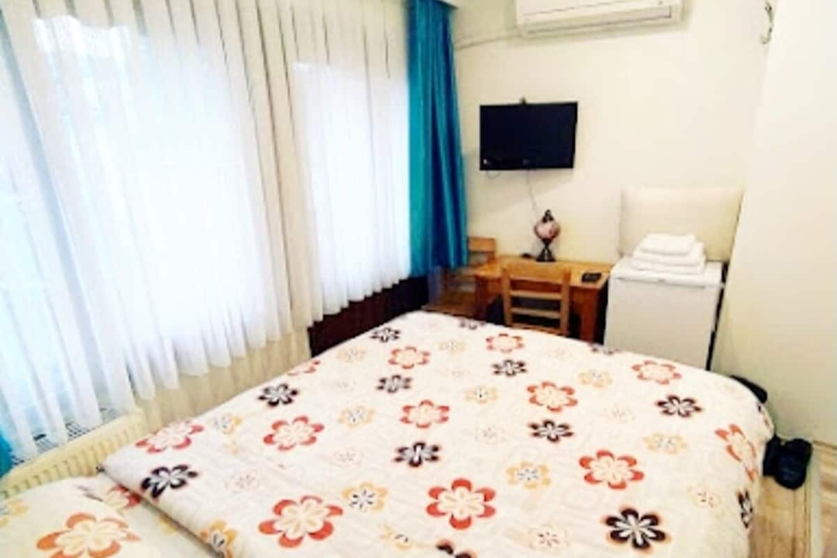 Standard Double Room, Balcony | Desk, blackout drapes, soundproofing, free WiFi