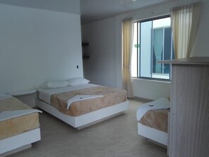 Triple Room, 1 Bedroom (3 Double Beds, 6 Guests)