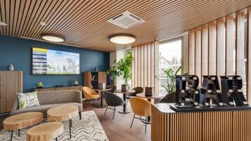 Lobby lounge
