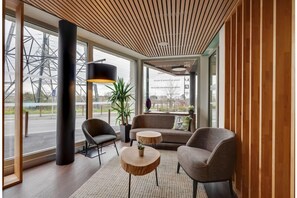 Interior entrance - All Suites Appart Hôtel | Palaiseau - Massy TGV (Palaiseau)