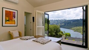 House, Multiple Beds, Lake View (The Point Villas Taupo) - The Point Villas Taupo (Taupo)