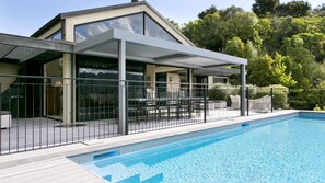 Ferienhaus, Mehrere Betten, Seeblick (Villa 1 Tatamoana) | Außen-Whirlpool