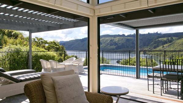 Ferienhaus, Mehrere Betten, Seeblick (Villa 1 Tatamoana) | Außenpool