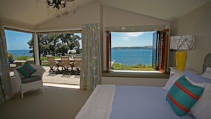 Ferienhaus, Mehrere Betten, Meerblick (Sea View Waiheke) | 3 Schlafzimmer, individuell dekoriert, individuell eingerichtet