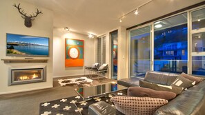 House, Multiple Beds (In Town) | Living area - In Town (Queenstown)