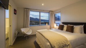 独立别墅, 多张床, 湖景 (Mountain & Lake Views) | 3 多间卧室、高档床上用品、特色装修、特色家居