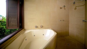 House, Multiple Beds, Beach View (Absolute Beachfront Fiji) | Jetted tub - Absolute Beachfront Fiji (Nadi)