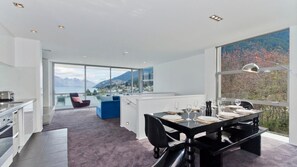 Apartment, Multiple Beds, City View (Wakatipu Central) | In-room dining - Wakatipu Central (Queenstown)