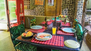 Breakfast meal - New Siesta Inn Hotel (Moshi)