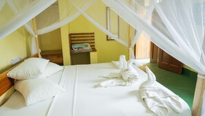 Basic Double Room, Private Bathroom - New Siesta Inn Hotel (Moshi)