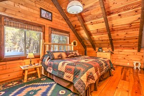 Family Cabin, Multiple Beds, Non Smoking | Iron/ironing board, free WiFi, bed sheets - Webb Cabin Mountain (Angel Fire)