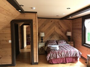 6 slaapkamers, een strijkplank/strijkijzer, wifi, beddengoed