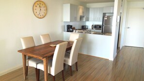 Dining - Ocean Views, SUNDRIFT- Unit 26 (The Entrance)