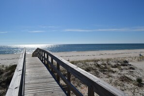 On the beach - BEACH BUM COTTAGES - STEPS FROM BEACH, INGROUND POOL, PERFECT LOCATION (Saint George Island)