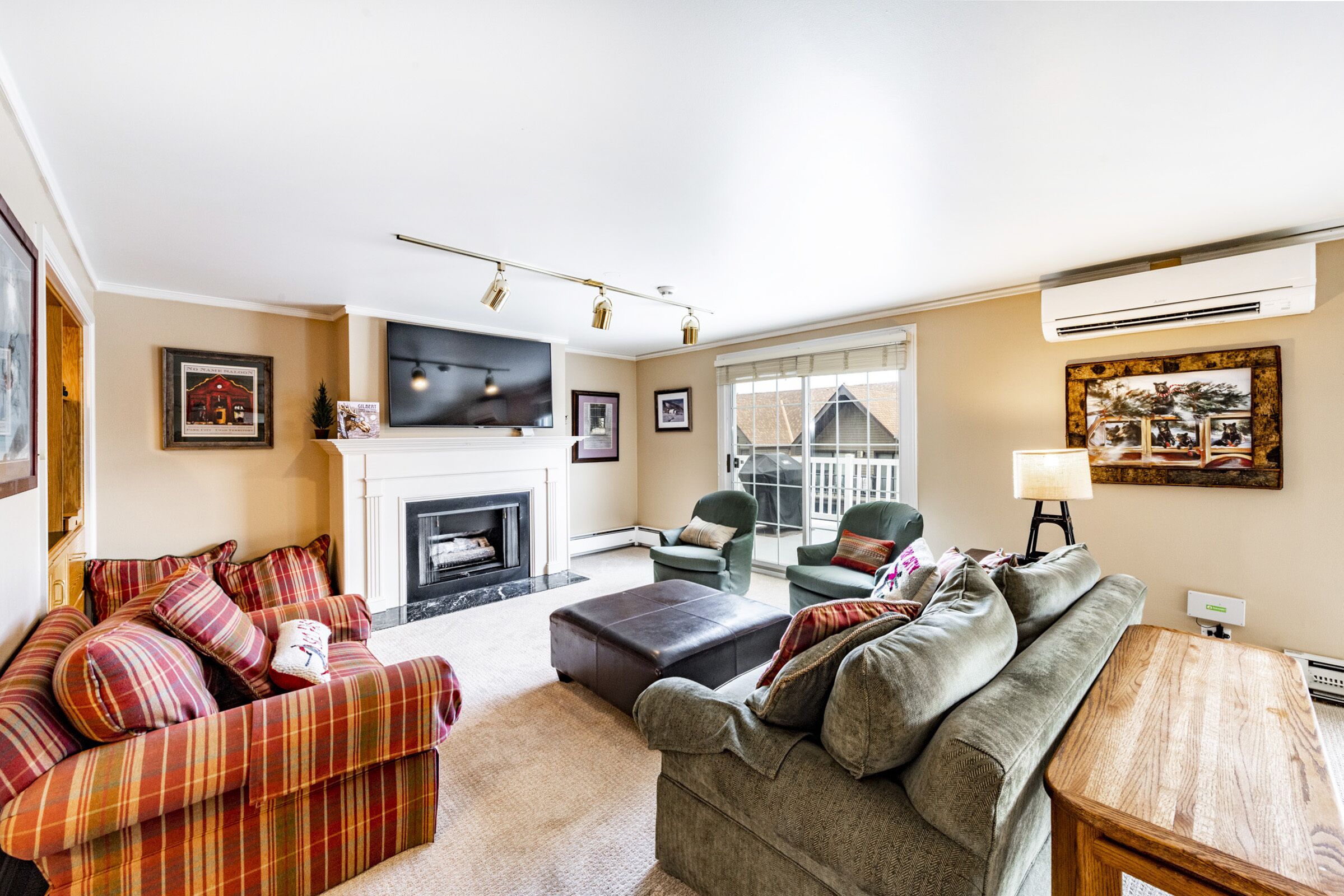 TV connectée, cheminée