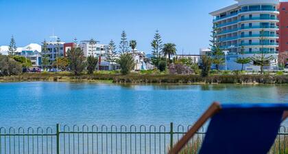Mandurah Overlooking The Marina