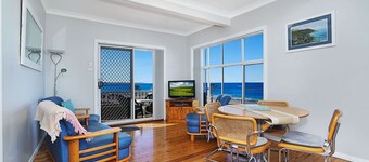 Beachcomer, Unit 1 - The Entrance, NSW