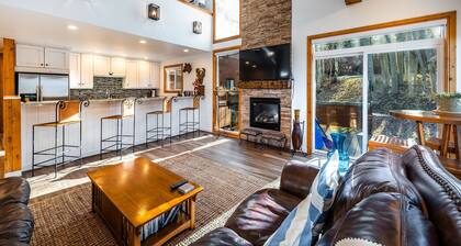 Camina hacia los ascensores! Cómodo y espacioso alquiler de tres reyes en Park City.