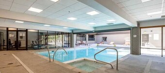 Excellent ski in /ski out Park City condo with hot tub, pool and fitness center