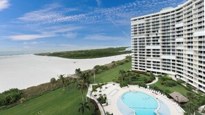 Et oppvarmet basseng