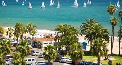 Beautiful Peaceful Home away from Home Surrounded by Nature 10 mins to downtown