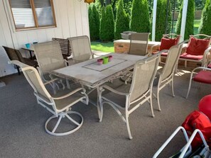 屋外ダイニングエリア