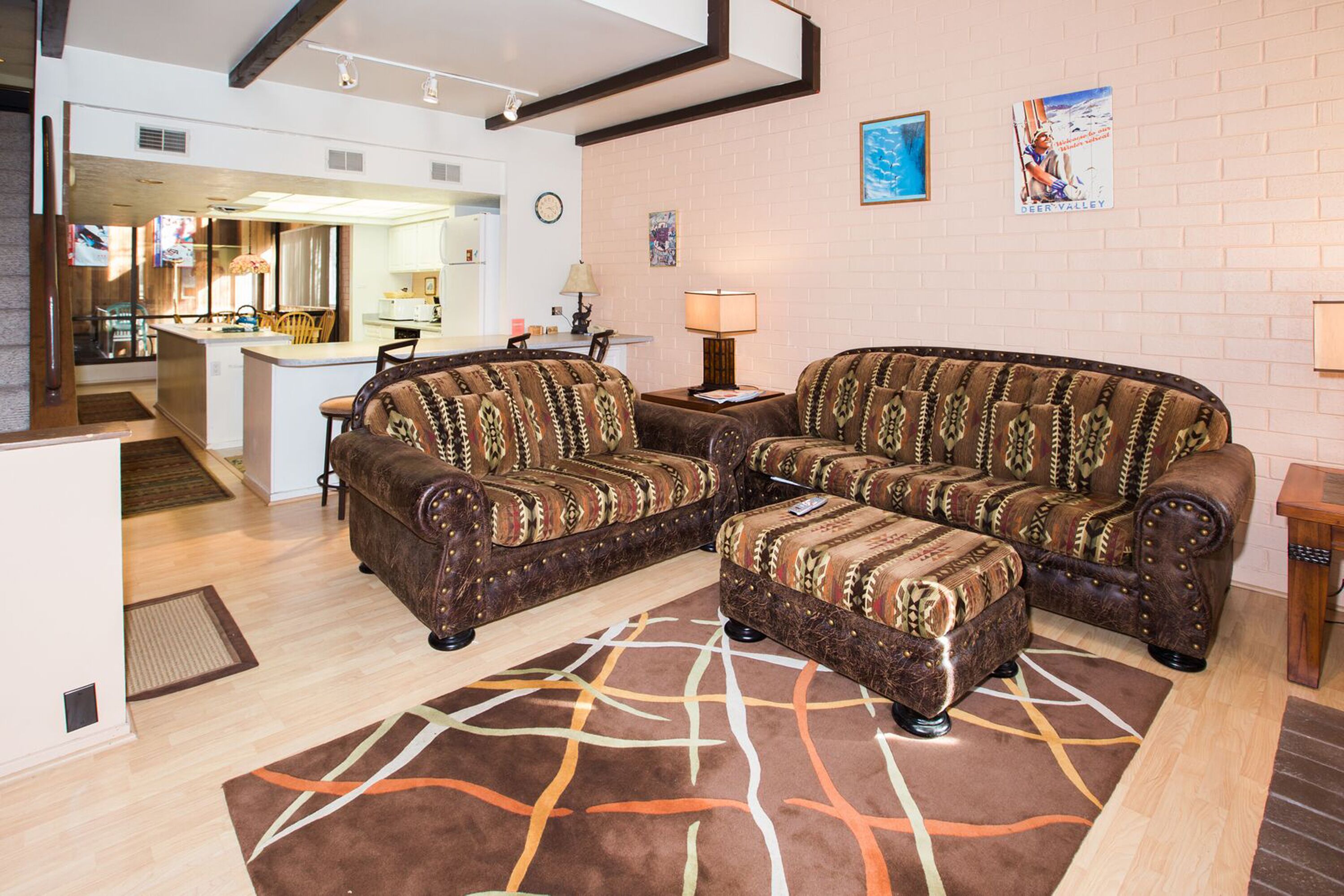 Cozy Park City rental close to Park City Resort-community pool & hot tub.