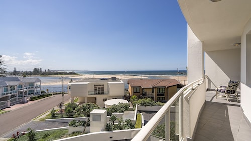 Ocean Views Unit 15 - The Entrance, NSW