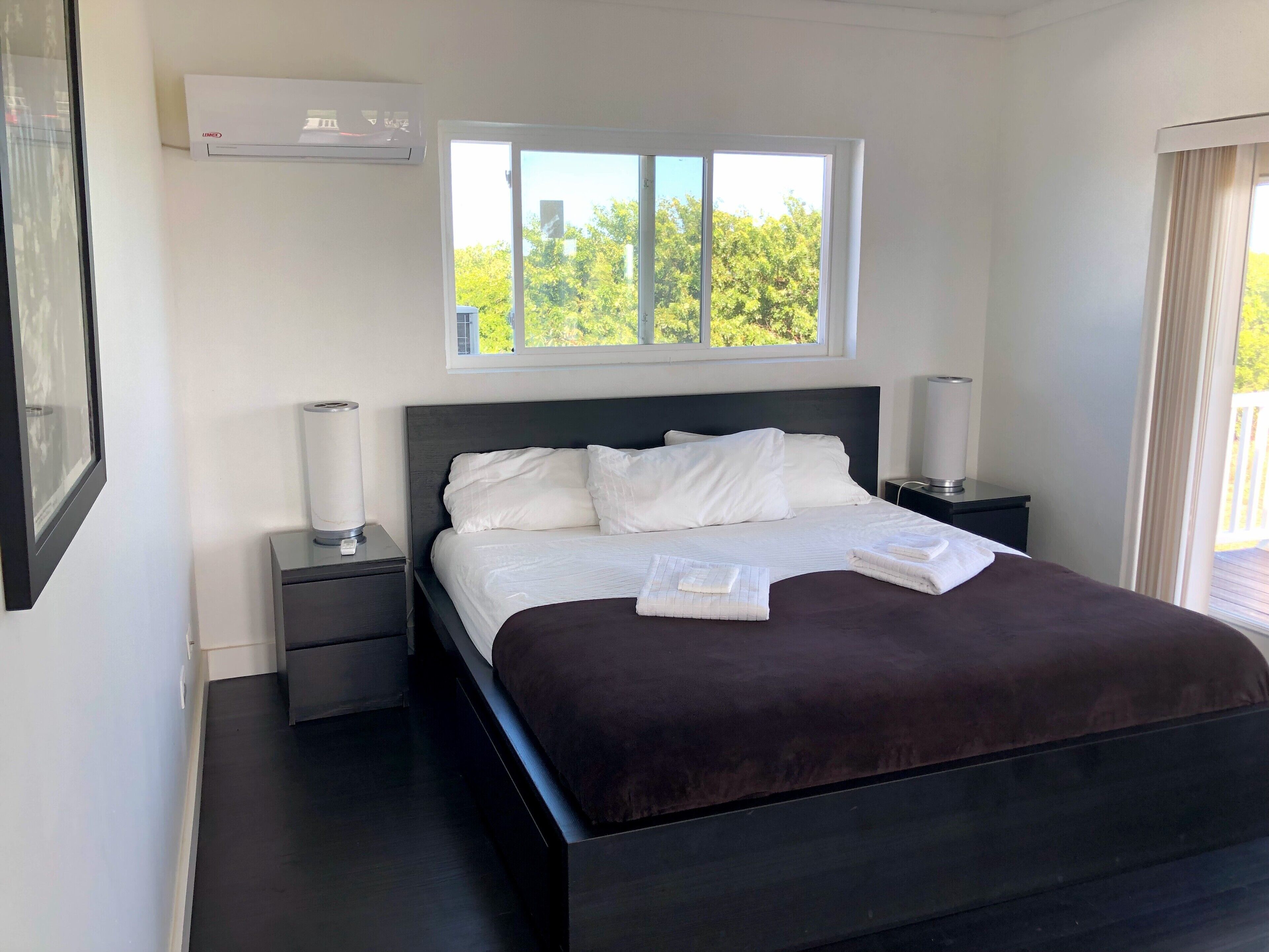 3 多间卧室、熨斗/熨衣板、WiFi、床单